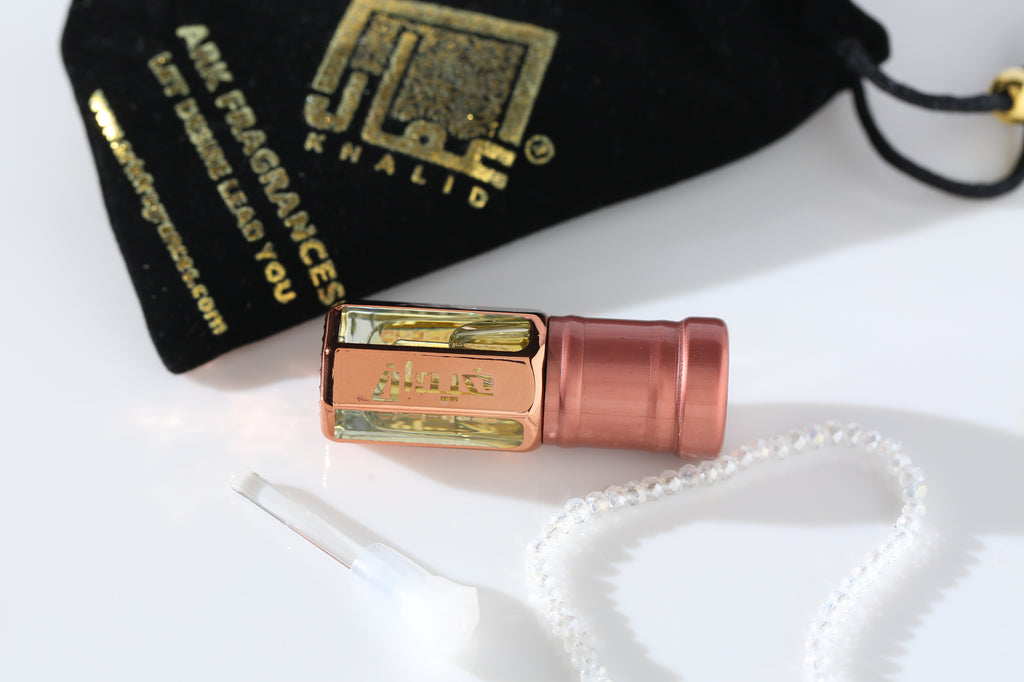 Ghai-Daan Attar by ARK Fragrances 3ml premium concentrated perfume oil displayed with a glass stick applicator. A refreshing summer fragrance featuring cool aquatic and oceanic notes. This luxury alcohol-free scent is an ideal summer gift for men. We offer original attar delivery in Karachi, best fresh perfume in Lahore, premium fragrance in Islamabad, and fast shipping to Rawalpindi, Multan, Peshawar, and nationwide across Pakistan.